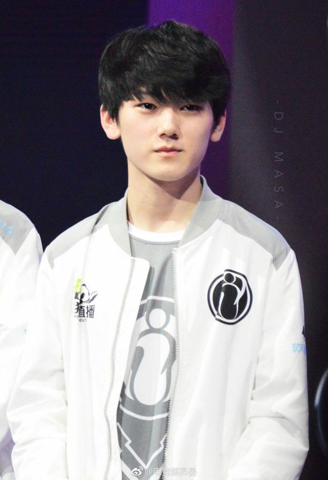 Clearlove：版本OP选手专精都要练 下路两位新人还需经验